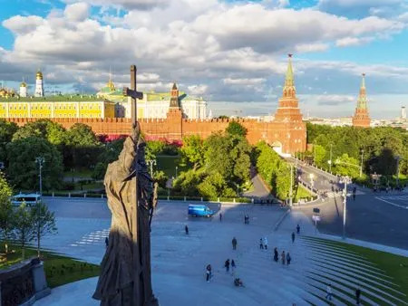 Движение в центре Москвы ограничат 28 июля из-за празднования Дня крещения Руси