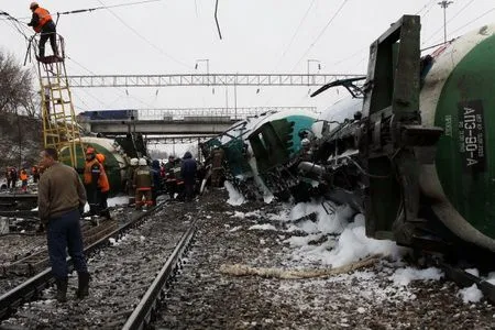 Около 30 вагонов с углем сошли с пути в Хабаровском крае