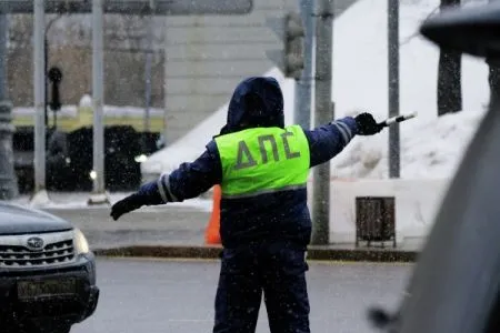 МВД в течение трех лет может ввести на дорогах России систему "Народный инспектор"