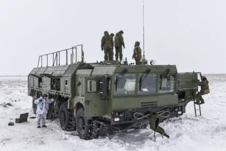 Российские военные проведут пуски ракет "Искандер-М" в Астраханской области