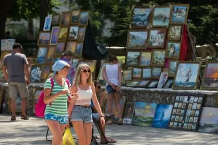 Крымчане получат дополнительные выходные по случаю религиозных праздников