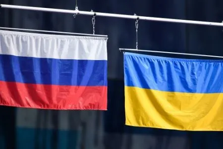 Большинство россиян и украинцев хорошо относятся друг к другу - опрос