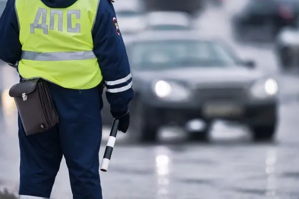 Движение транспорта в Москве полностью восстановлено после празднования Дня Победы