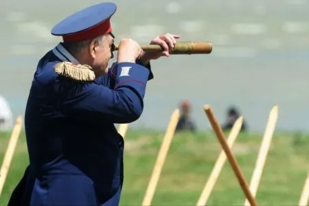 В Самаре зрители фестиваля "понюхали" порох во время исторической реконструкции событий русско-турецкой войны