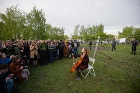 Суд в Екатеринбурге рассмотрит дело против организатора протестов в защиту сквера от храма