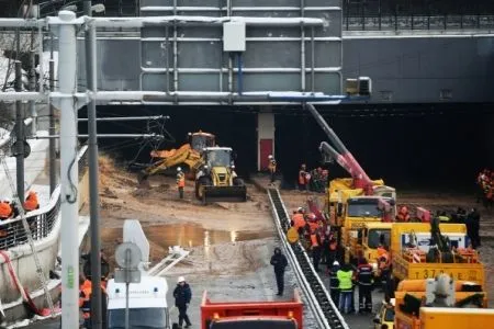 На канале им. Москвы в районе Тушинского тоннеля вновь обнаружена течь