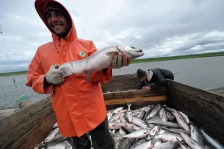 Коренные народы Сахалина попросили у духа моря удачной лососевой путины