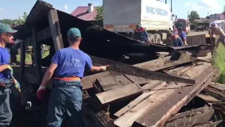 Дома, непригодными для проживания после наводнения, начали сносить в Тулуне