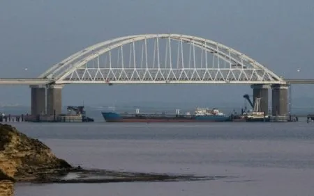 В Совфеде назвали "пиратством" захват российского танкера Украиной