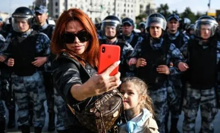 СПЧ: требование прокуратуры отнять ребенка у пришедших на митинг родителей нарушает Семейный кодекс