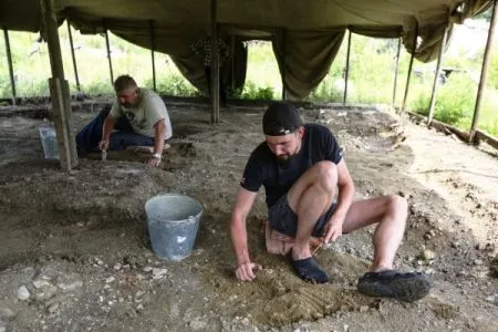 Уникальные византийские печати нашли на раскопках в Великом Новгороде