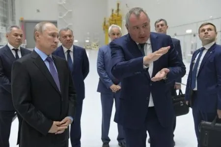 Путин потребовал детальный доклад о графиках строительства "Восточного"