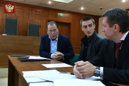 Потерпевший и прокуратура считают, что актеру Устинову можно назначить менее суровое наказание