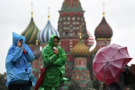 "Желтый" уровень погодной опасности объявлен в Москве из-за возможного дождя