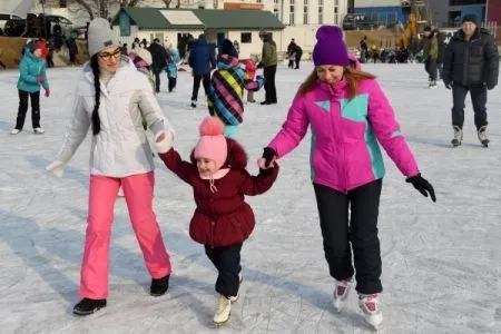 Более десятка катков зальют в Электростали