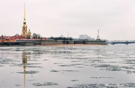 Тепло и мокрый снег прогнозируют в Санкт-Петербурге в декабре