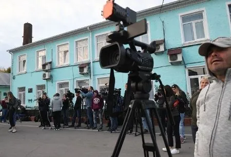 Сванидзе: ответственность за "скандализацию" правосудия не повысит доверие к судам