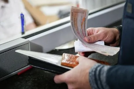 Более 40 тыс. билетов на "крымские поезда" раскуплены почти за месяц продаж