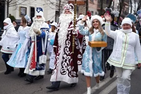 Деды Морозы пройдут парадом по центру Воронежа