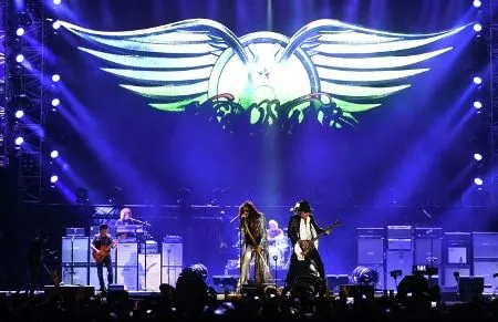 Aerosmith выступит в Москве в рамках турне к 50-летию группы