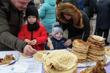 Массовое отравление детей на празднике Масленицы расследуют в Краснодаре