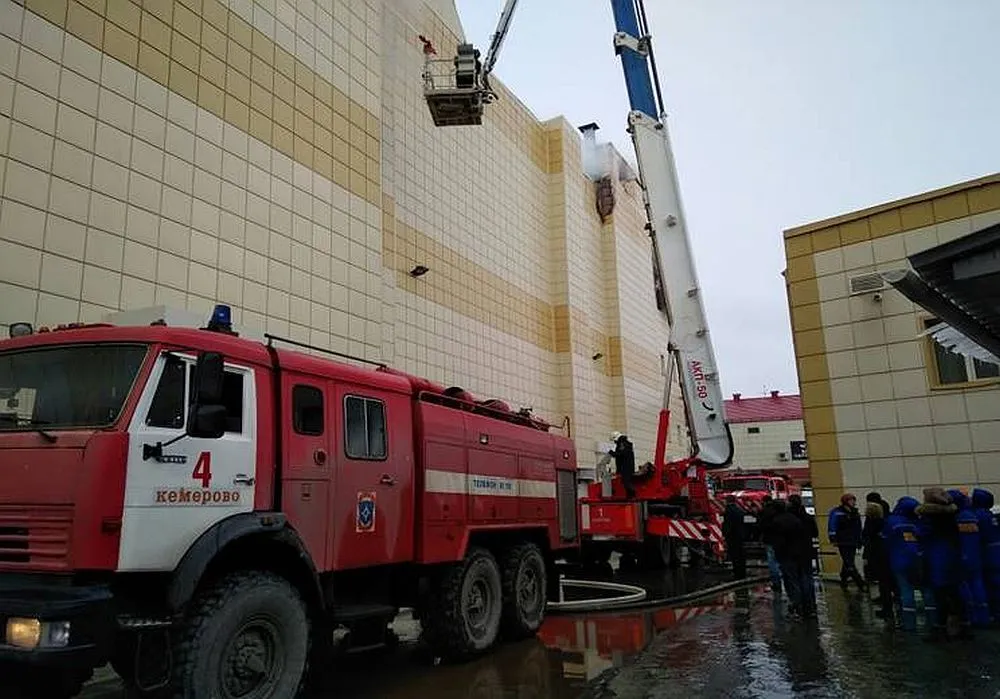 Уголовное дело заведено на командира тушившего "Зимнюю Вишню" звена