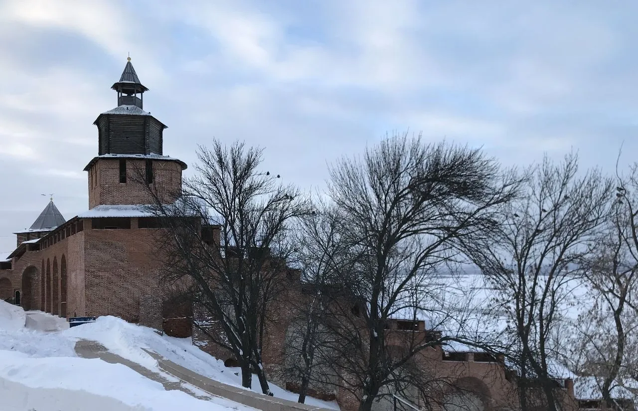 Исторические часы воссоздали и установили на Часовой башне Нижегородского кремля