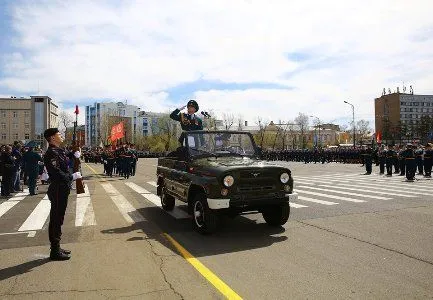 Военные парады, шествия "Бессмертного полка" и народные гуляния прошли в Сибири в День Победы