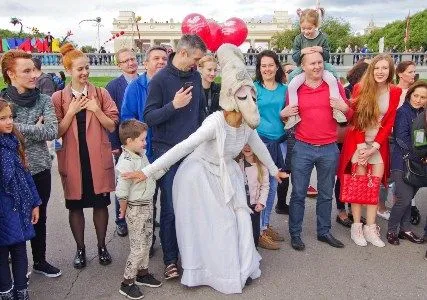 Около 5 млн жителей и гостей Москвы участвовали в праздничных мероприятиях в День города