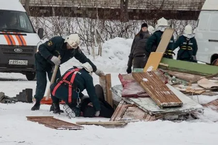 Последствия учебного взрыва показательно ликвидировали калужские спасатели