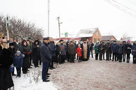 В Батайске увековечили память олимпийского призера и жителей города, погибших в Чечне