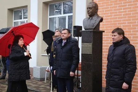 Вертолетному заводу "Роствертол" присвоено имя экс-руководителя предприятия Бориса Слюсаря