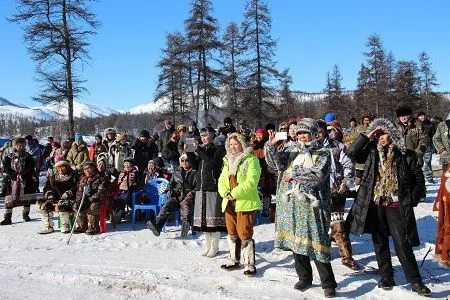 Гонки на оленях и соревнования по национальным видам спорта прошли на слете оленеводов в Магаданской области