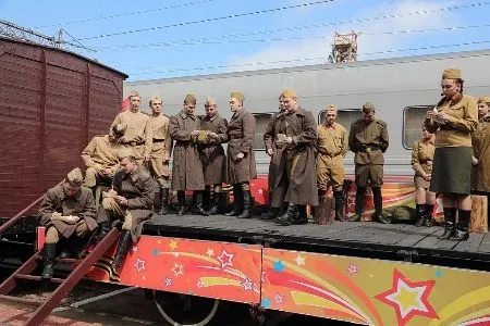 Ретро-поезд "Победа" впервые прибыл в Махачкалу