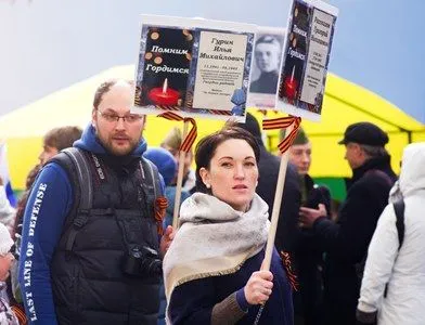 Массовые гуляния прошли в Москве в День Победы на центральных площадях и в парках