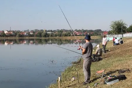 Более 100 рыбаков из семи российских регионов и Азербайджана посоревновались в искусстве рыбалки в Назрани