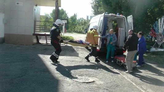 Белгородские спасатели провели пожарно-тактические учения в одной из школ Белгорода