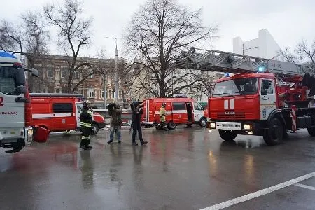 Спасатели провели пожарно-тактические учения в гостиничном комплексе Ростова-на-Дону в преддверье ЧМ-2018