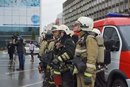 Спасатели провели пожарно-тактические учения в гостиничном комплексе Ростова-на-Дону в преддверье ЧМ-2018