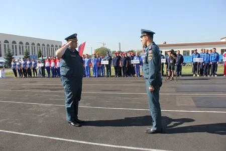 Петербургские огнеборцы отработали навыки на пожарно-спасательных соревнованиях