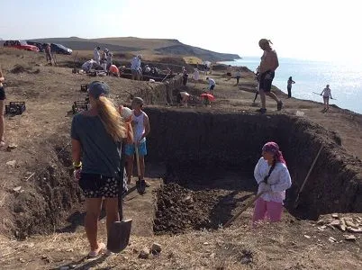 Массовое захоронение времен Хазарского каганата нашли в Крыму