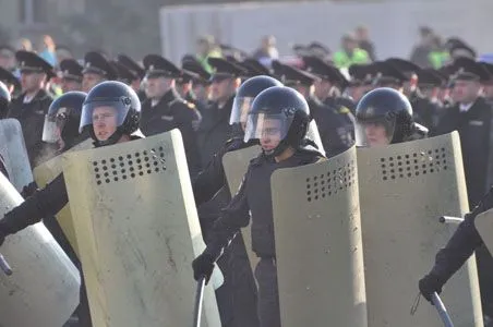 Более 1 тыс. полицейских приняли участие в параде в Ростове-на-Дону