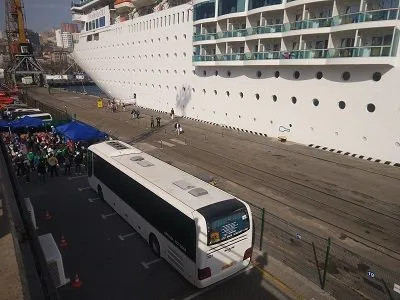 Два круизных лайнера впервые одновременно пришвартовались во Владивостоке