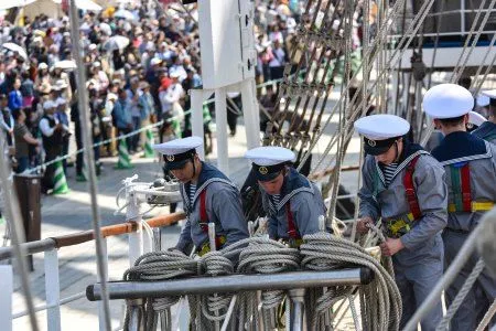 Российские парусники приняли участие в международном фестивале в японском Нагасаки