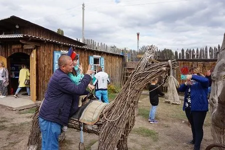 Более 40 тыс. человек посетили XII этнографический фестиваль "Донская лоза" в Ростовской области