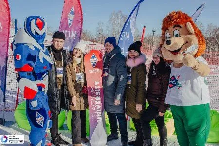 Более восьмидесяти волонтеров приняли участие в этапе Кубка мира по сноуборду под Магнитогорском